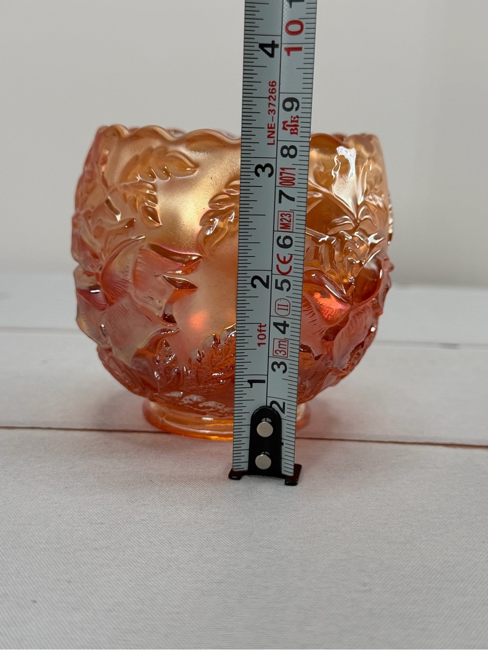 Antique 1910 Dugan Marigold "Wreath of Roses" Carnival Glass Small Rose Bowl - Picture 10 of 11